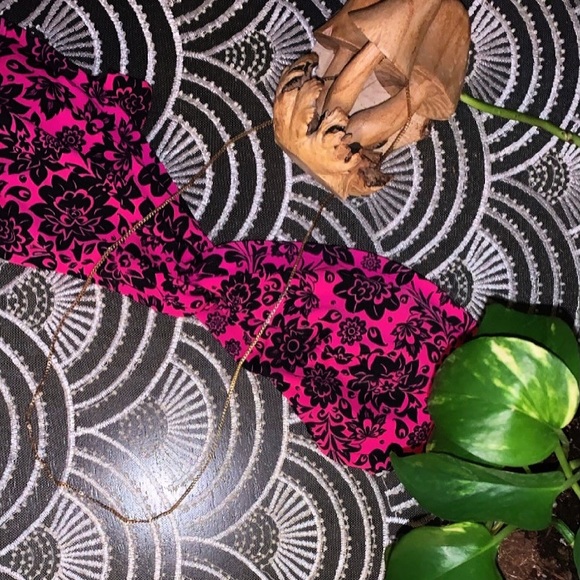 Unique comfy swim top 🌸 - Picture 2 of 2